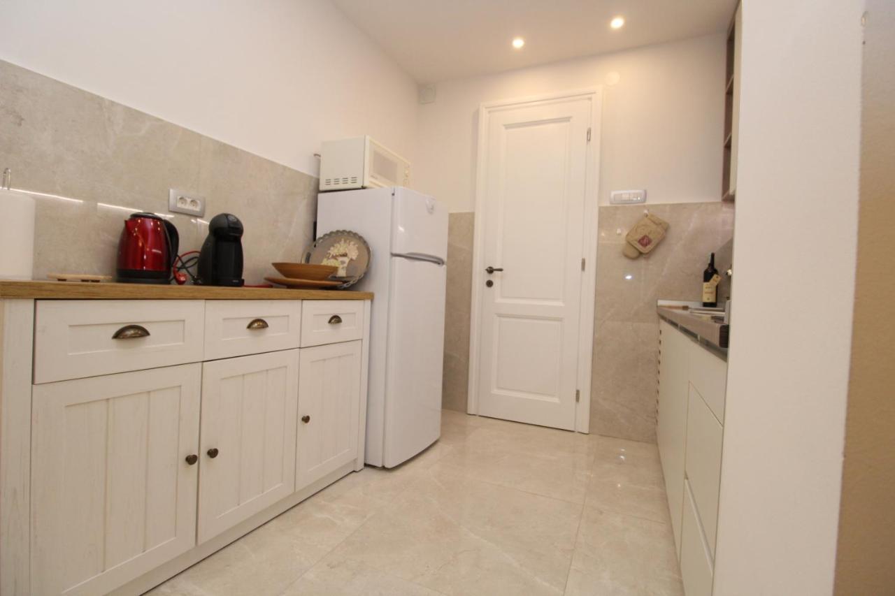 Apartman Centar Sa Sigurnim Parkingom Sarajevo Exterior photo