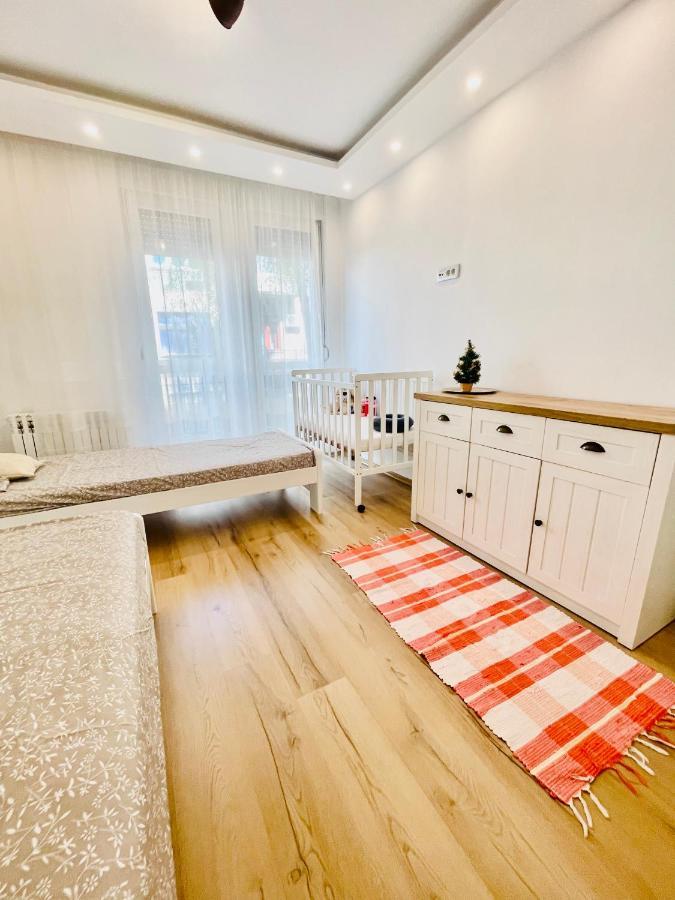 Apartman Centar Sa Sigurnim Parkingom Sarajevo Exterior photo